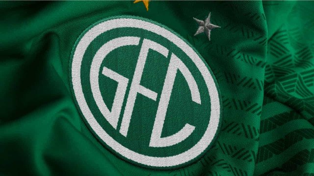Guarani supera Chapecoense e dorme na vice-liderança da Série B